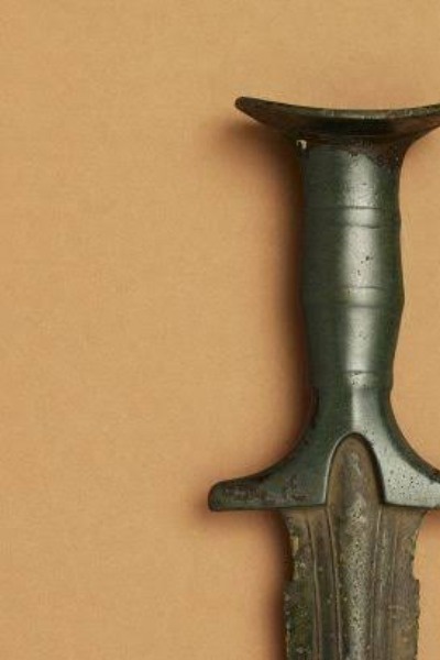 Great blade of ages